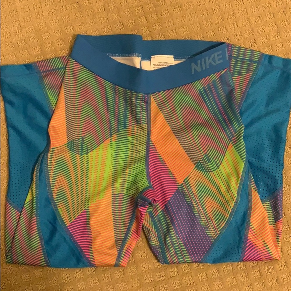Nike cropped workout pants